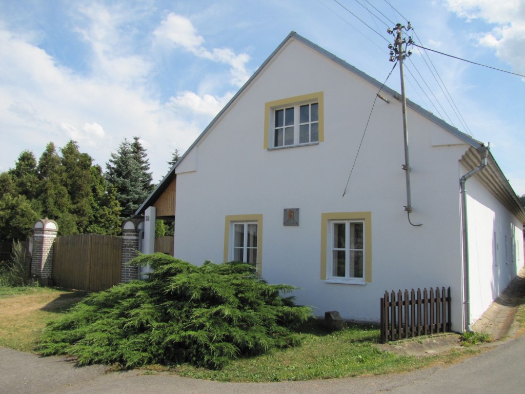 Dům s pamětní deskou Karla Kose