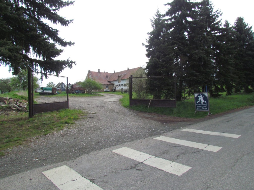 Skryje a okolí