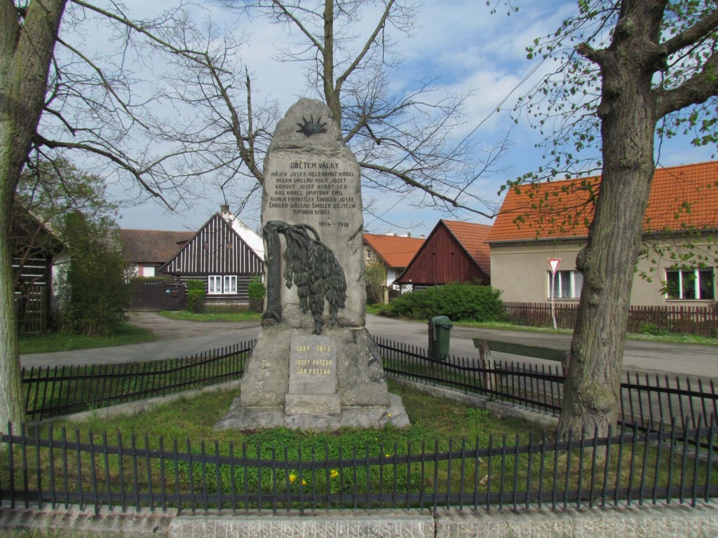 Pomník obětem války